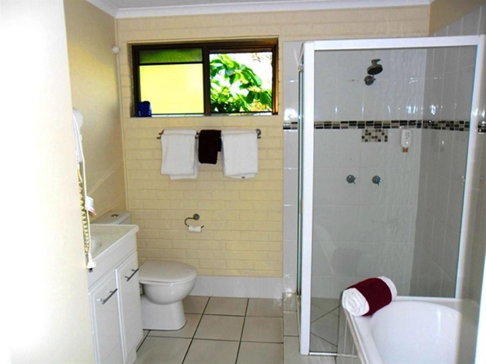 Mooloolaba Motel Exteriör bild